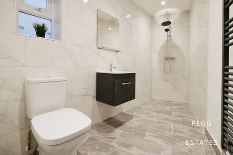 2 bedroom flat for sale, Havelock Road, Torquay