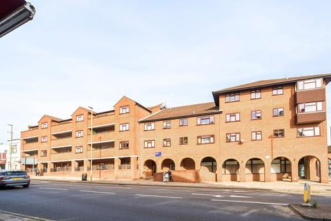 2 bedroom flat for sale, Ferrydale Lodge, London