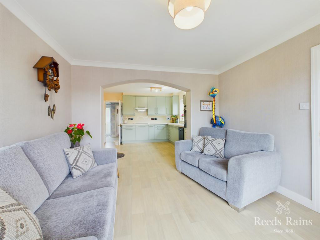 Living Roomb