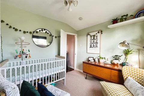 5b Perry Hill, London, SE6 4LF