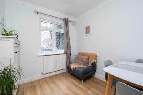 109 Tudor Drive, Morden, SM4 4PL