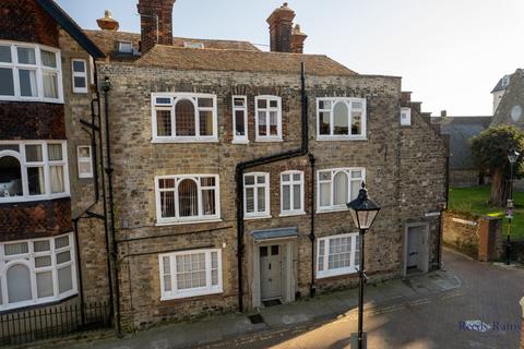 1 bedroom apartment for sale, The Bayle, Kent CT20