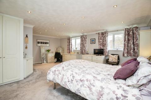 12 Tamar Close, Leyland, PR25 3PS