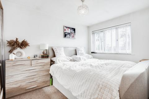 45 Meadowgate Drive, Lofthouse, Wakefield, WF3 3SR