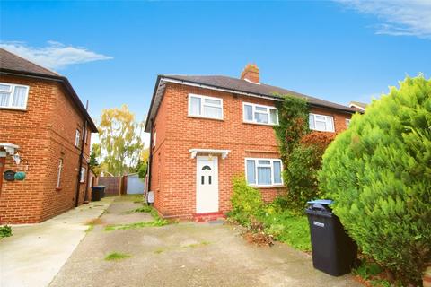 4 bedroom semi-detached house to rent, Bond Street, Egham TW20