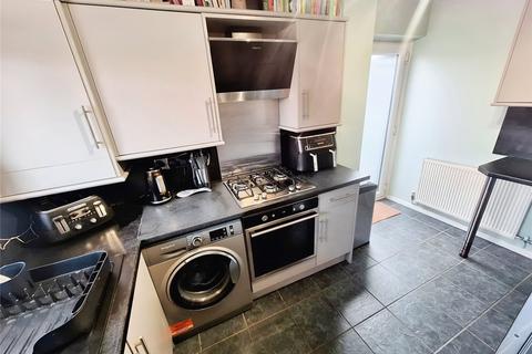 94 Beverley Avenue, Nuneaton, CV10 9QG