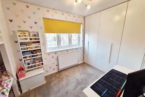 94 Beverley Avenue, Nuneaton, CV10 9QG