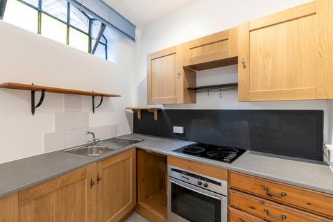 Studio to rent, Ambrosden Avenue, Westminster, SW1P