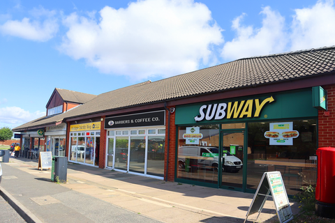 Retail property (out of town) to rent, Grafton Close, Wellingborough NN8