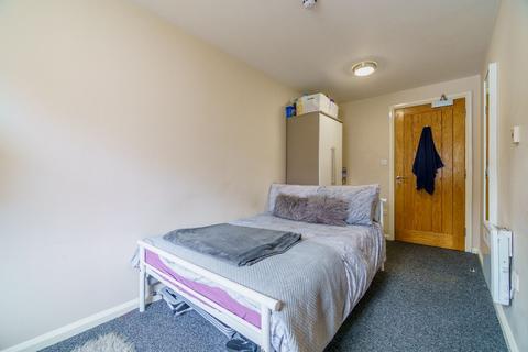 undefined, Nottingham NG7
