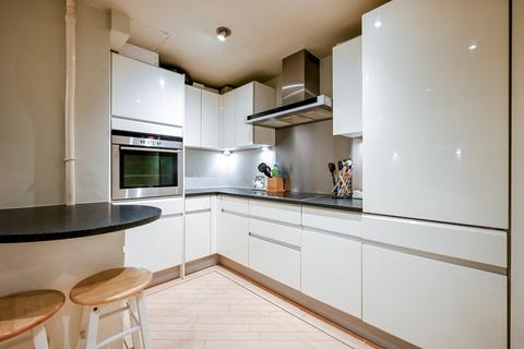 2 bedroom flat to rent, Brompton Road, SW3