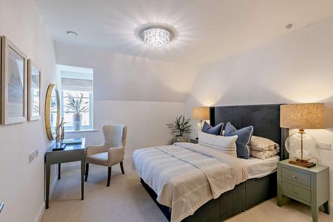 2 bedroom retirement property for sale, Apartment 22 at Hawkesbury Place Fosseway, Stow-on-the-Wold GL54