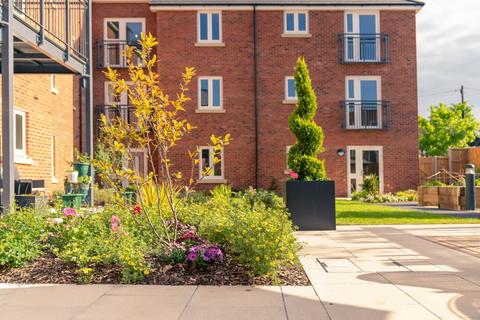 2 bedroom retirement property for sale, Apartment 25 at William House Flats 1-53, The Moors, Thatcham RG19
