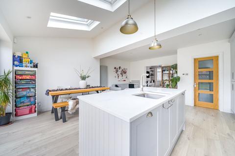 33 Penrith Road, Ilford, IG6 3DA