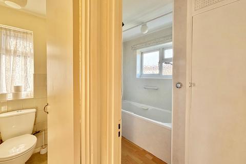 4 Downsview Close, Swanley, BR8 7JL
