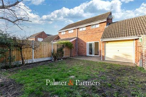 3 bedroom semi-detached house for sale, Begonia Place, Clacton-on-Sea, Essex, CO16