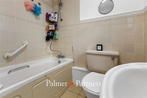 8 Begonia Place, Clacton-on-sea, CO16 7EE