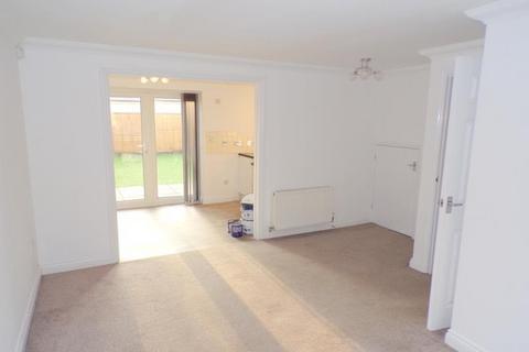 4 Ashstead Gardens, Bournemouth, BH8 0EQ