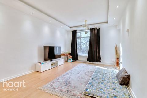 2 bedroom flat for sale, Lefroy Road, Norwich