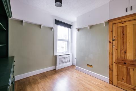 3 bedroom flat for sale, Dames Road, Forest Gate, London, E7