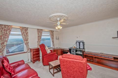 2 bedroom terraced house for sale, Heckmondwike Road, Dewsbury, West Yorkshire, WF13