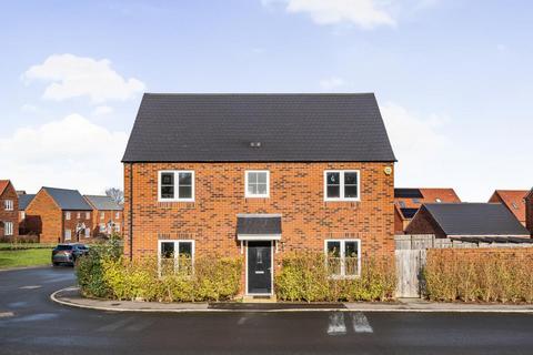 4 bedroom detached house for sale, Banbury,  Oxfordshire,  OX16