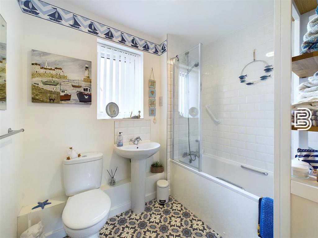 Bathroom.jpg