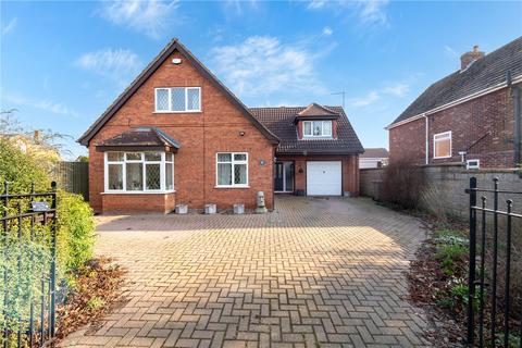 9 Sleaford Road, Ruskington, Sleaford, NG34 9BP