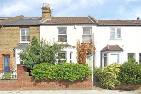 3 bedroom terraced house to rent, Lower Mortlake Road, London