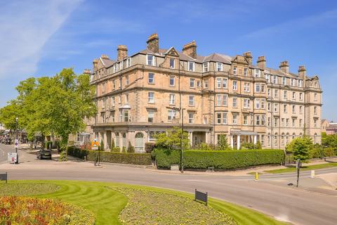 3 bedroom flat for sale, York Place, Harrogate, HG1