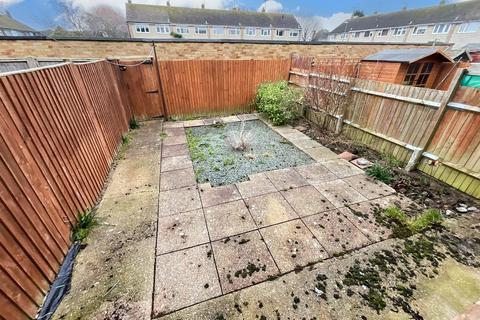 3 bedroom terraced house for sale, Laburnum Walk, Rustington, West Sussex