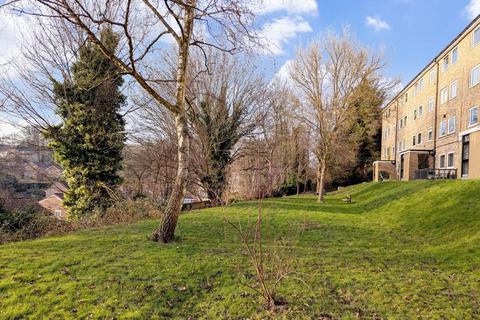 3 The Cornfields, Hemel Hempstead, HP1 1UA