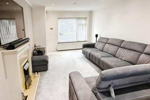 6 Richmond Way, Oadby, Leicester, LE2 5TR