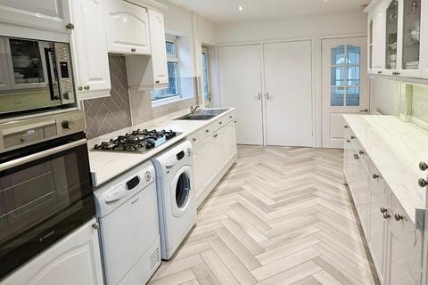 6 Richmond Way, Oadby, Leicester, LE2 5TR