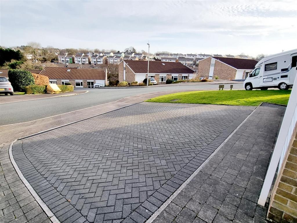 Driveway.jpg