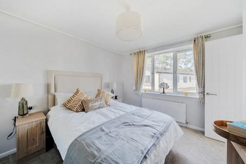 2 bedroom park home for sale, Prestige Sonata (40x14) Oakwood Court, Whitehill GU35