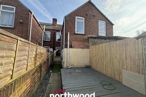 3 bedroom terraced house to rent, New Street, Doncaster DN5