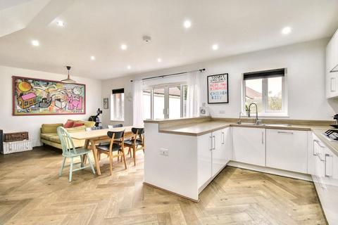 52 Asquith Park, Sutton Courtenay, Abingdon, OX14 4FL