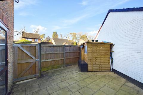 1 bedroom end of terrace house for sale, Burdock Close, Surrey GU18