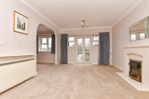 1 bedroom apartment for sale, Wray Park Road, Reigate, Surrey