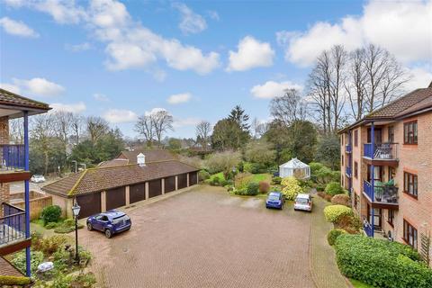 1 bedroom apartment for sale, Wray Park Road, Reigate, Surrey