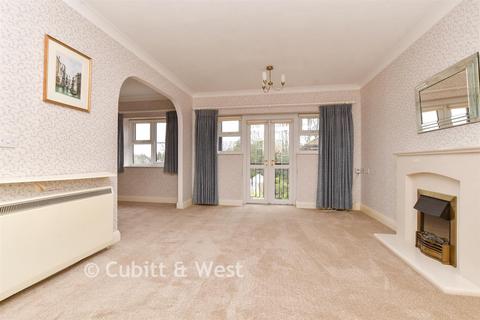 1 bedroom apartment for sale, Wraymead Place, Reigate RH2