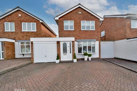 17 Badgers Way, Heath Hayes, Cannock, WS12 3XQ