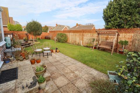 4 bedroom detached bungalow for sale, Burwood Grove, Hayling Island