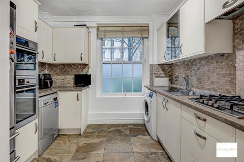 3 bedroom property for sale, Russell House, Cambridge Street, Pimlico, London, SW1V