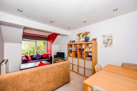 2 bedroom apartment for sale, Gordon Road, Camberley, Surrey