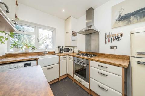 12 Vale Close, Twickenham, TW1 4SF
