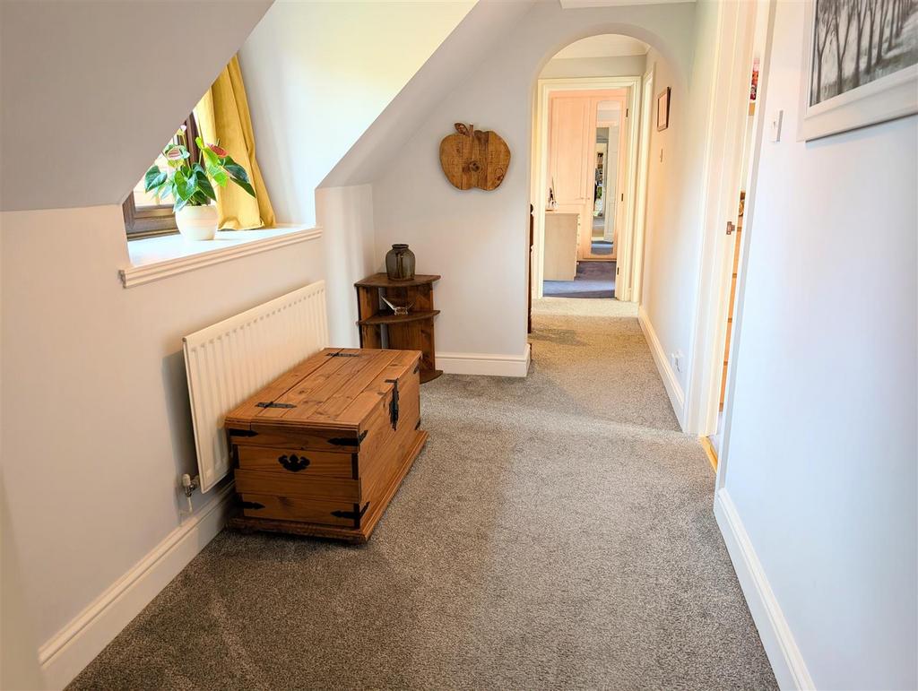 PXL 20250218 133422851~2.jpg