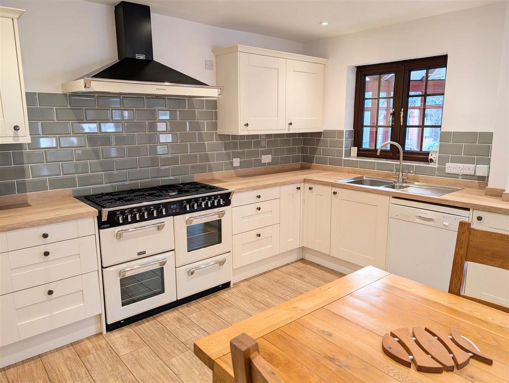 PXL 20250218 135235796~2.jpg