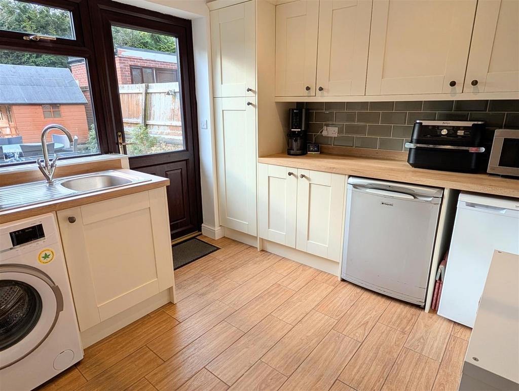 PXL 20250218 140949182~2.jpg